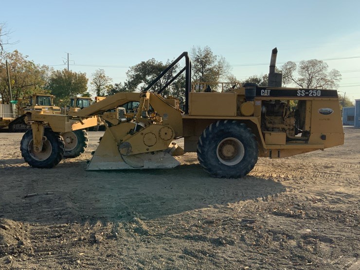 1996-caterpillar-ss-250-image-4