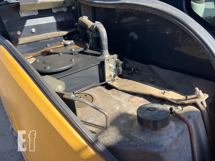 2018-deere-60g-image-29