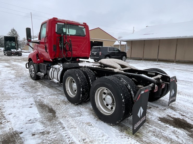 2019-international-lt-image-12