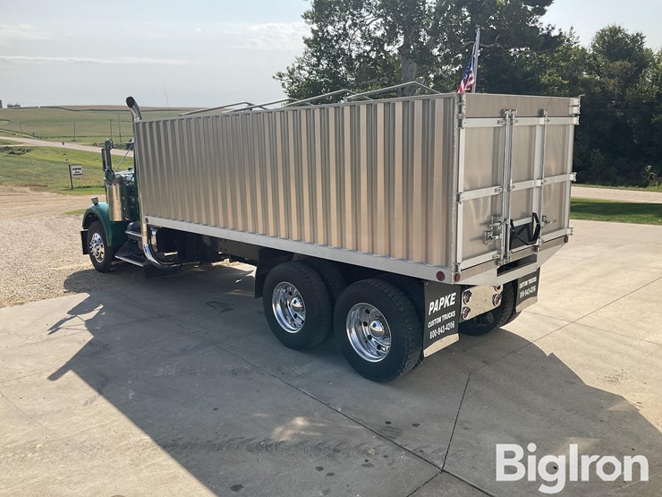 kenworth-w900-image-7