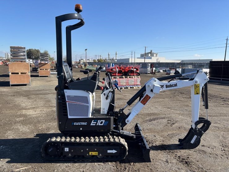 2022-bobcat-e10e-hydraulic-excavator-image-7