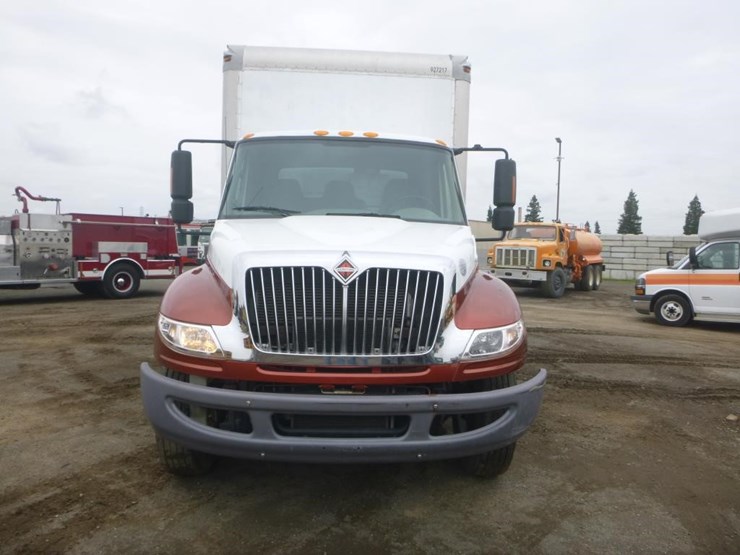 2019-international-durastar-4300-image-8