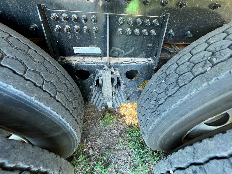 peterbilt-520-image-40