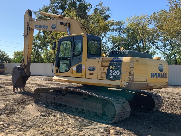 komatsu-pc220-lc-8-image-8