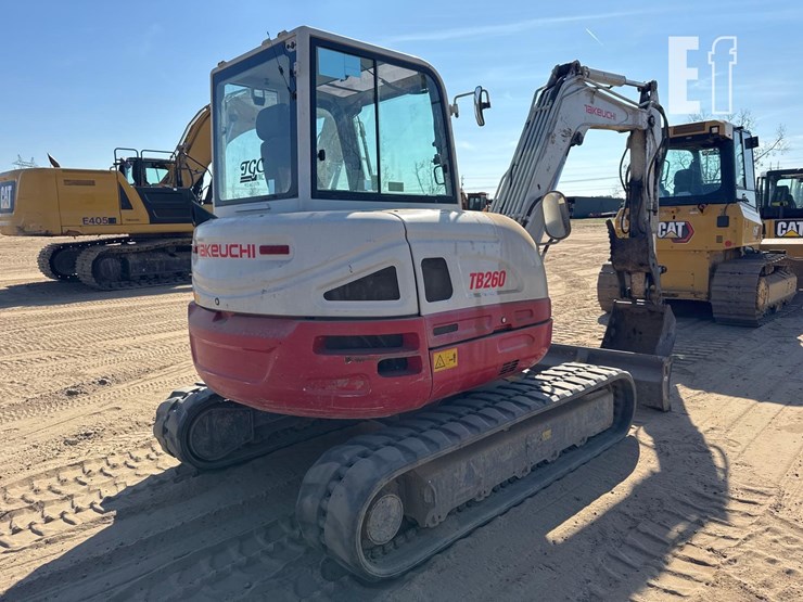 2020-takeuchi-tb260-image-4