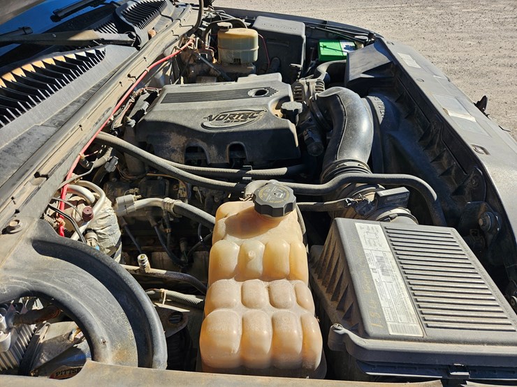 chevrolet-silverado-2500-image-27