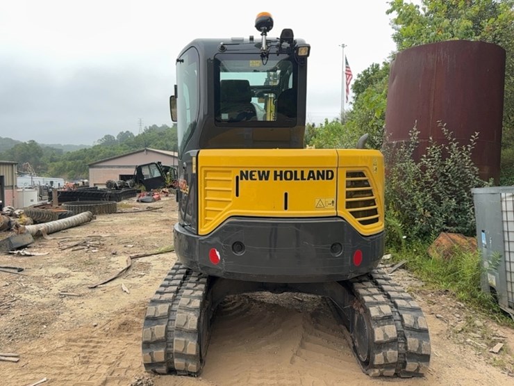 new-holland-e60c-image-7