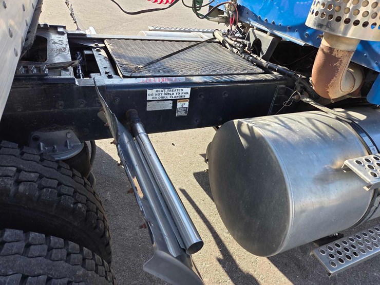 kenworth-t800-image-29