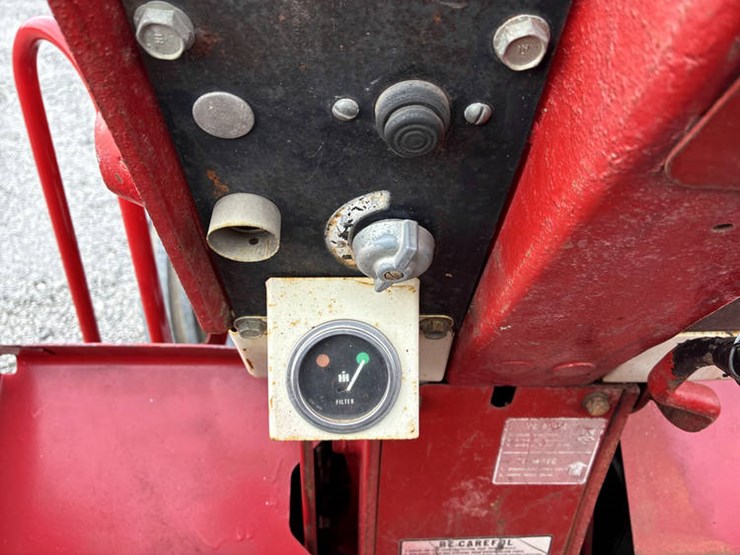 #122323-•-1965-ih-806-wheatland-#4518s-y-image-61