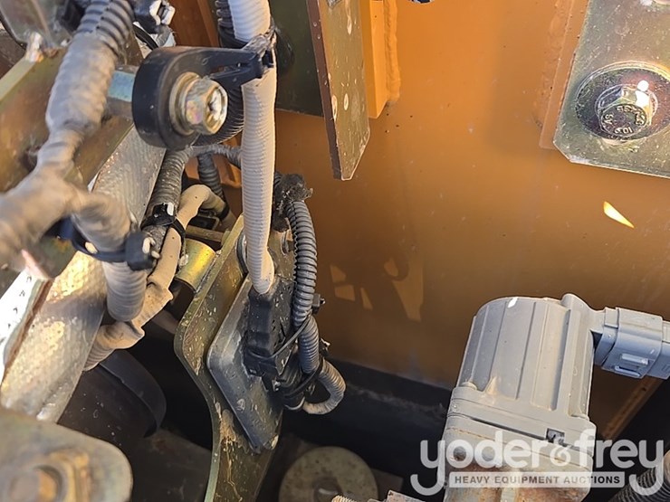 2021-case-cx210-lc-image-166