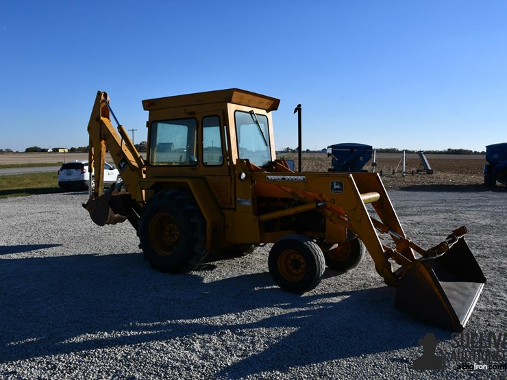 john-deere-310-image-3