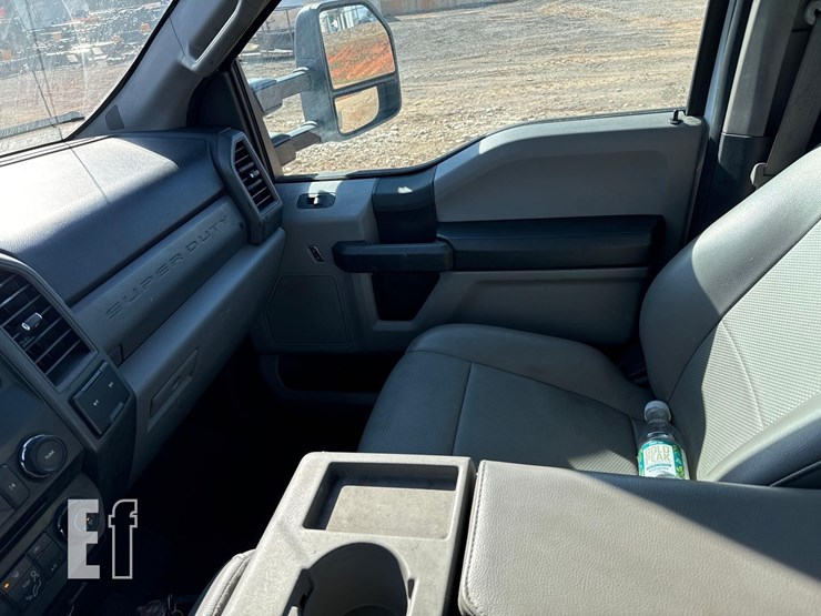 ford-f550-xl-image-20