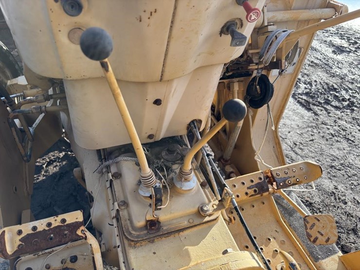 1975-ford-445a-image-41