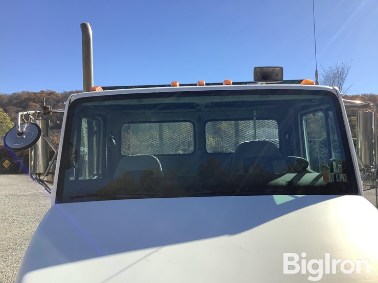 1998-freightliner-fl80-image-14