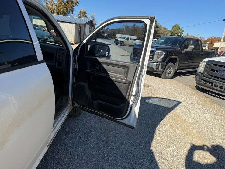 dodge-ram-1500-image-38