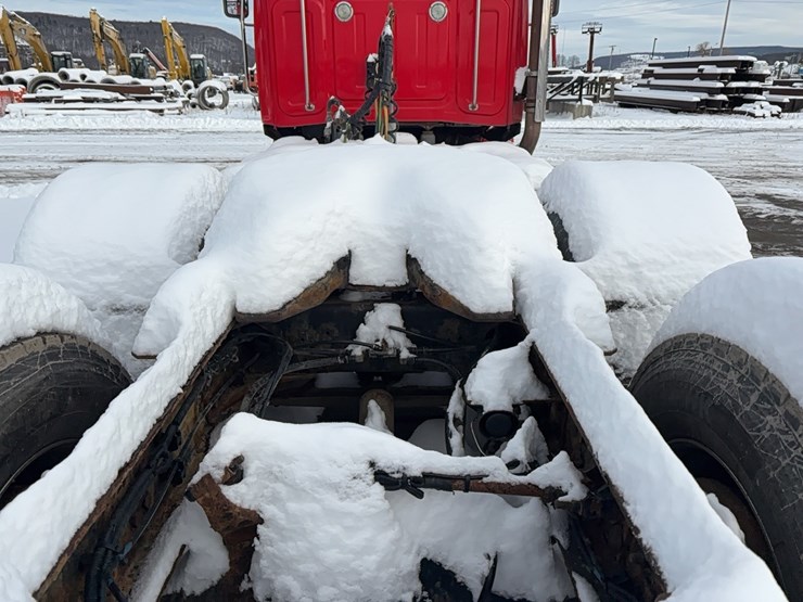 2017-western-star-4700sf-image-8