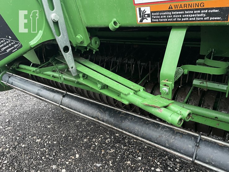 2022-john-deere-560m-image-37