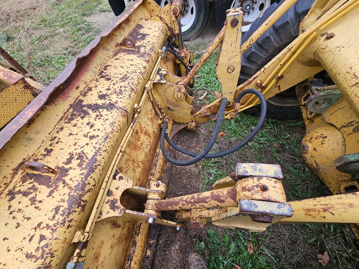 caterpillar-920-image-54