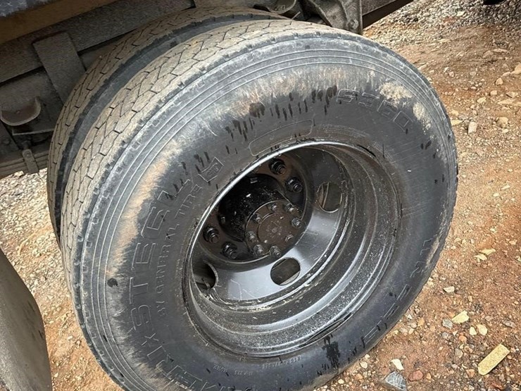 international-4700-image-25