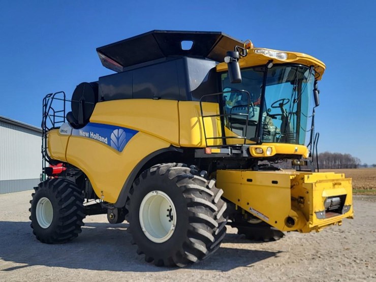 new-holland-cr9040-image-7