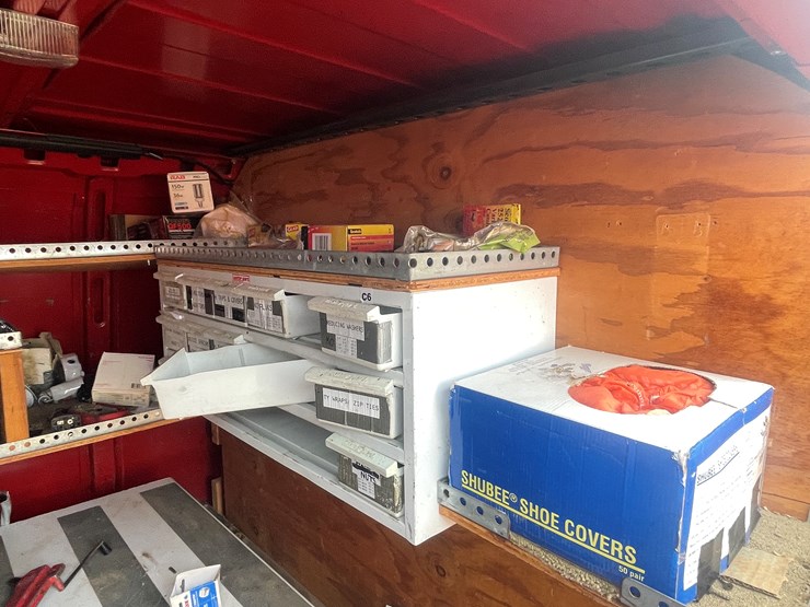 #1403-•-2005-chevy-cargo-van-(wi-title-in-delay)-image-34