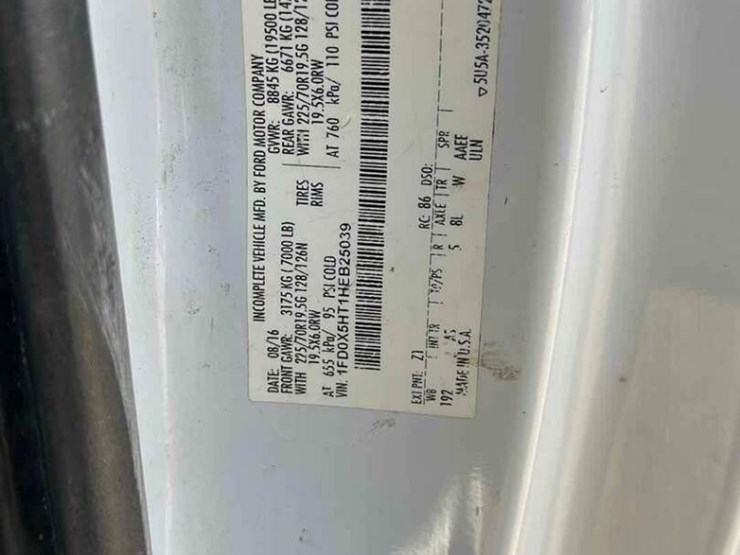 2017-ford-f550-image-10