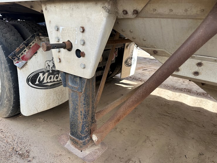 timpte-hopper-bottom-image-32