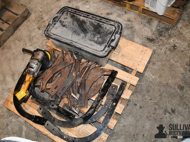 pallet-of-farm-support-image-5