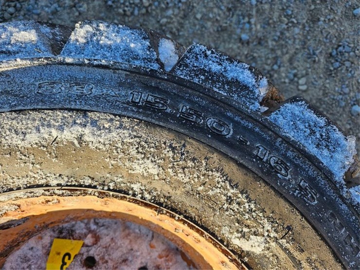 #3083-•-(2)-tires-image-11