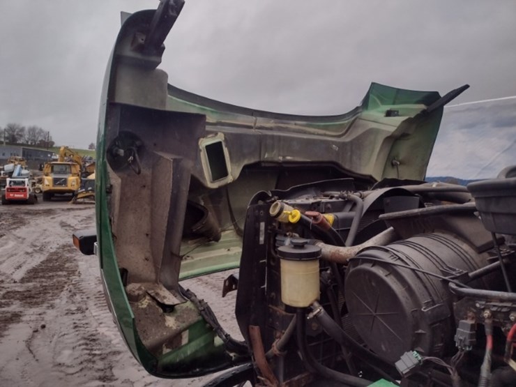 international-workstar-7400-image-18