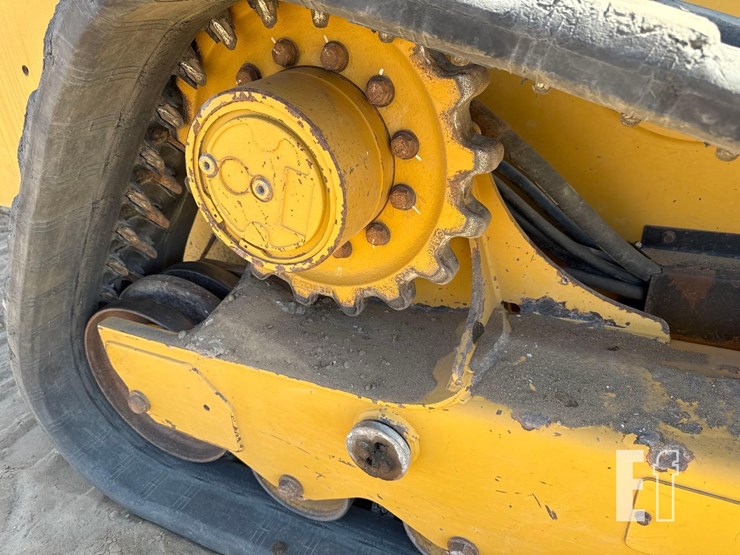 caterpillar-299d2-xhp-image-15