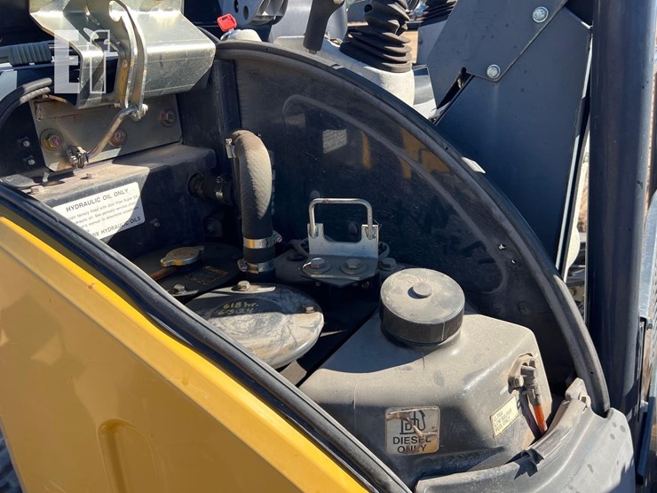 2015-deere-35g-image-29