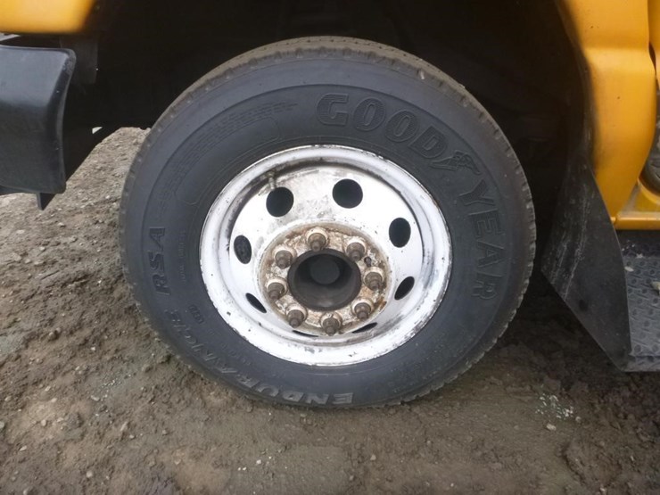 2001-ford-e450-image-10