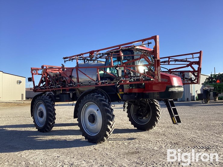 2012-case-ih-patriot-3330-image-9