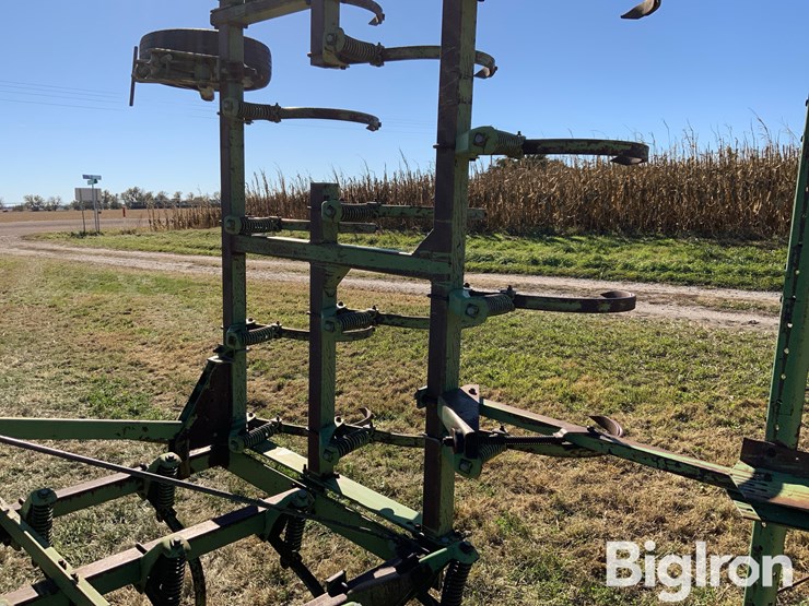 john-deere-1100-image-19