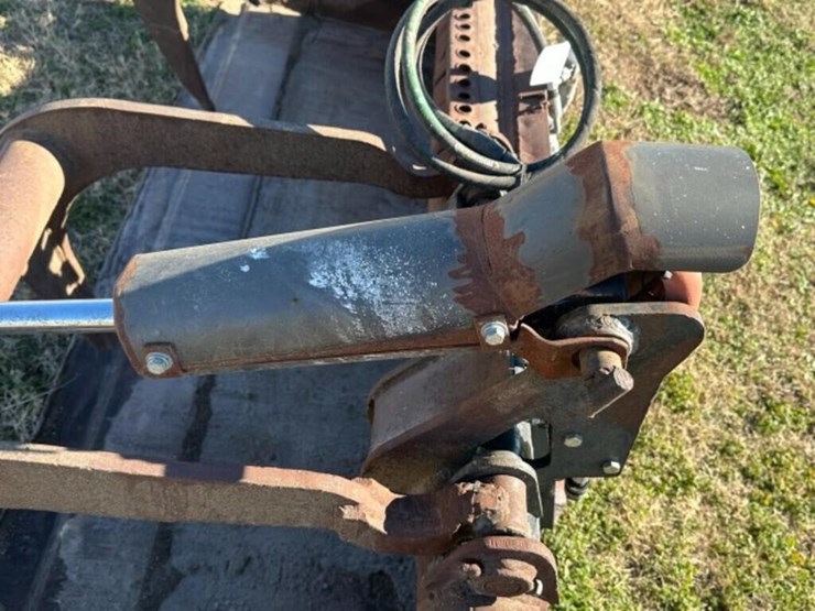 shopbuilt-hydraulic-skid-steer-grapple-bucket-image-11