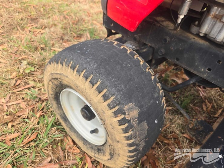 poulan-xt-riding-mower-image-9