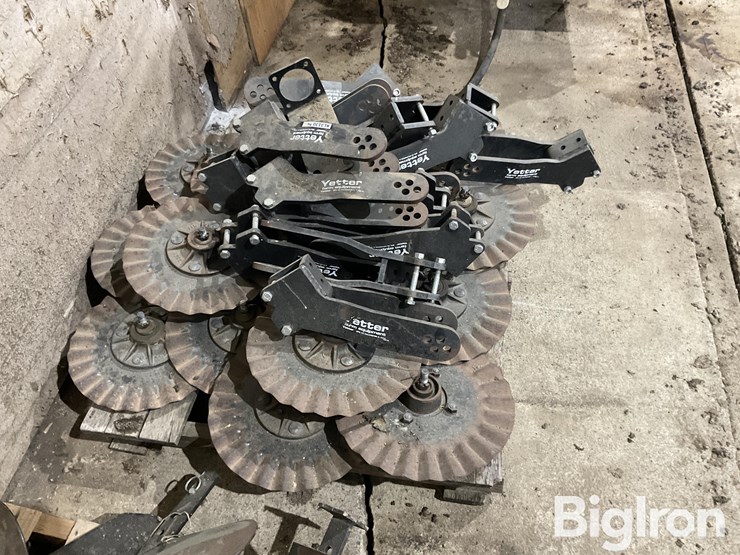 yetter-2555-no-till-coulter-attachment-image-4