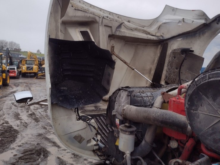 international-16-image-23