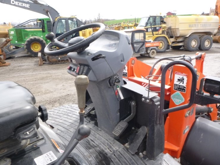 kubota-r430-image-10