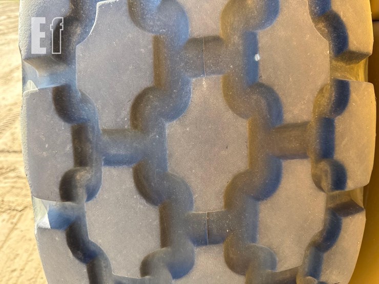 caterpillar-cs54b-image-14