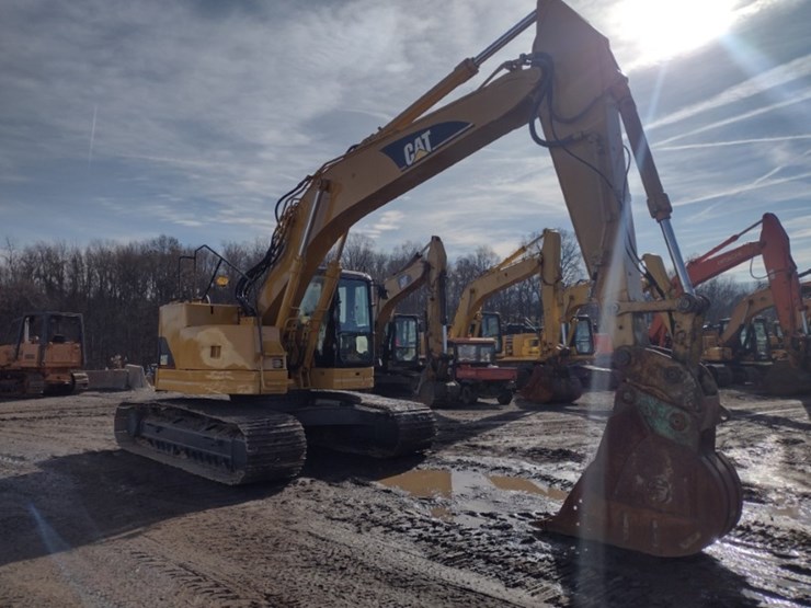 caterpillar-321c-image-47