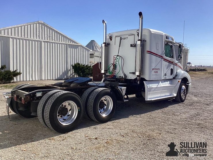 2005-freightliner-columbia-120-image-5