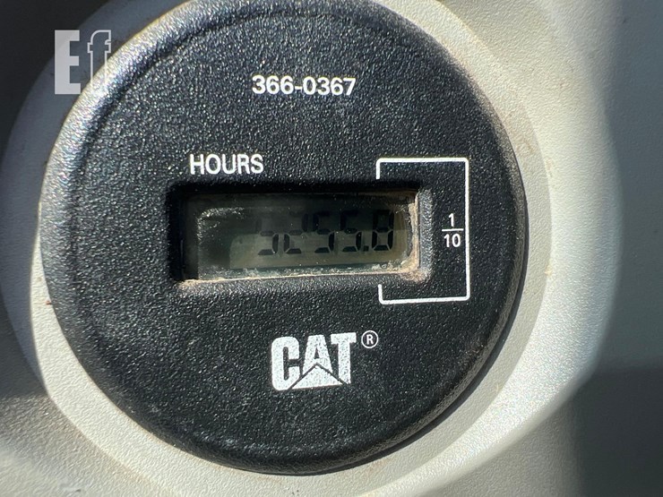 caterpillar-326fl-image-34