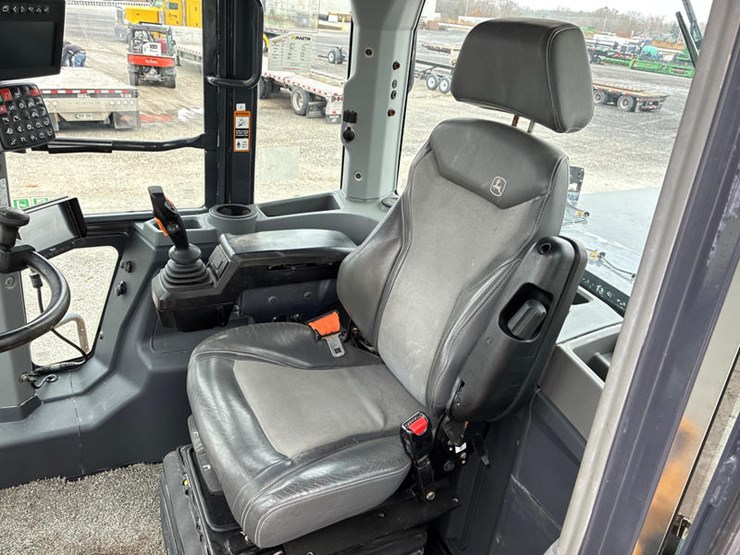 john-deere-624-image-83