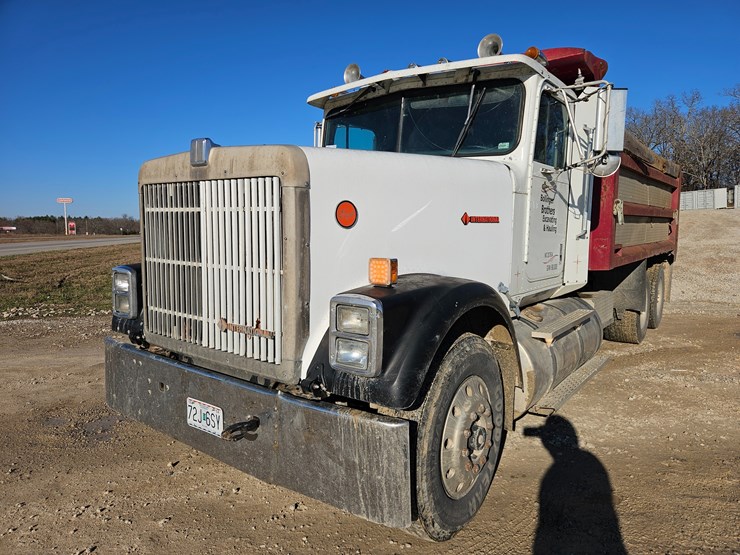 international-f9370-image-1