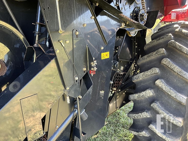 2012-case-ih-7130-image-19