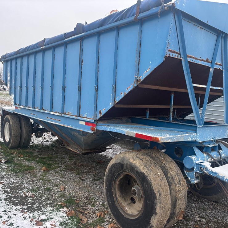 #1548 • Hopper bottom traiker