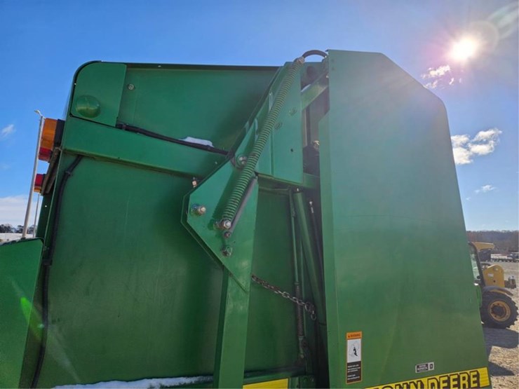 john-deere-566-image-23