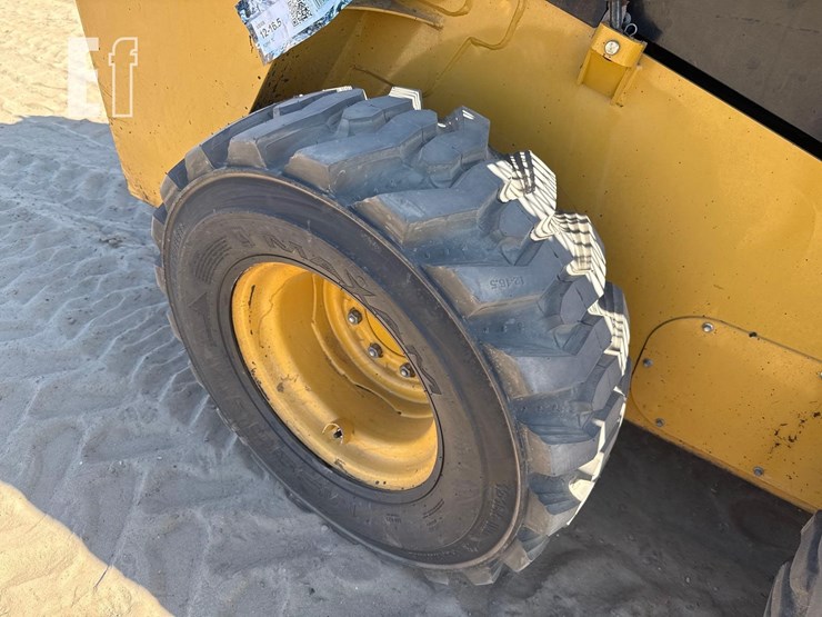 2019-caterpillar-226d-image-10